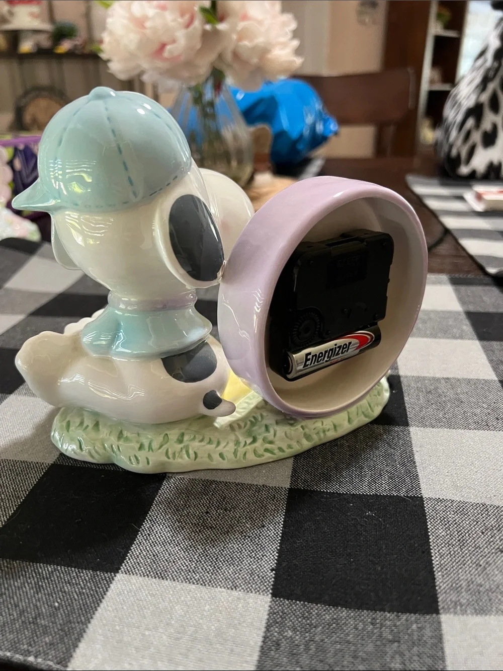 New Hallmark Snoopy Pastel Ceramic Clock Figurine - Peanuts Home decor